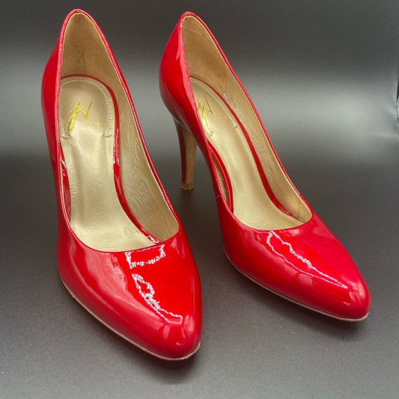 REDUCED PRICE J Vincent Red Patent Leather Dress Pump $5.95 Shipping - Picture 3 of 6
